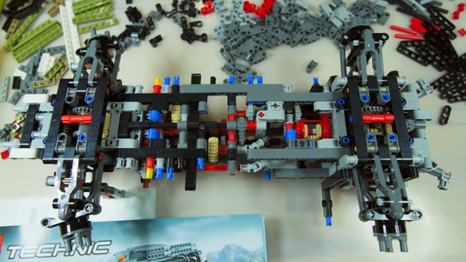 lego land rover drivetrain