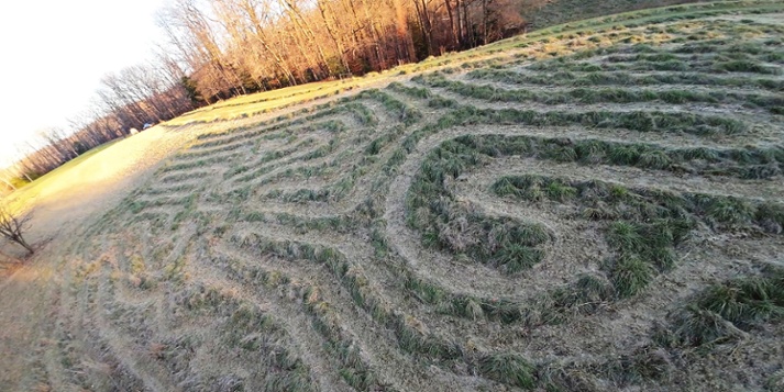 labyrinth curves